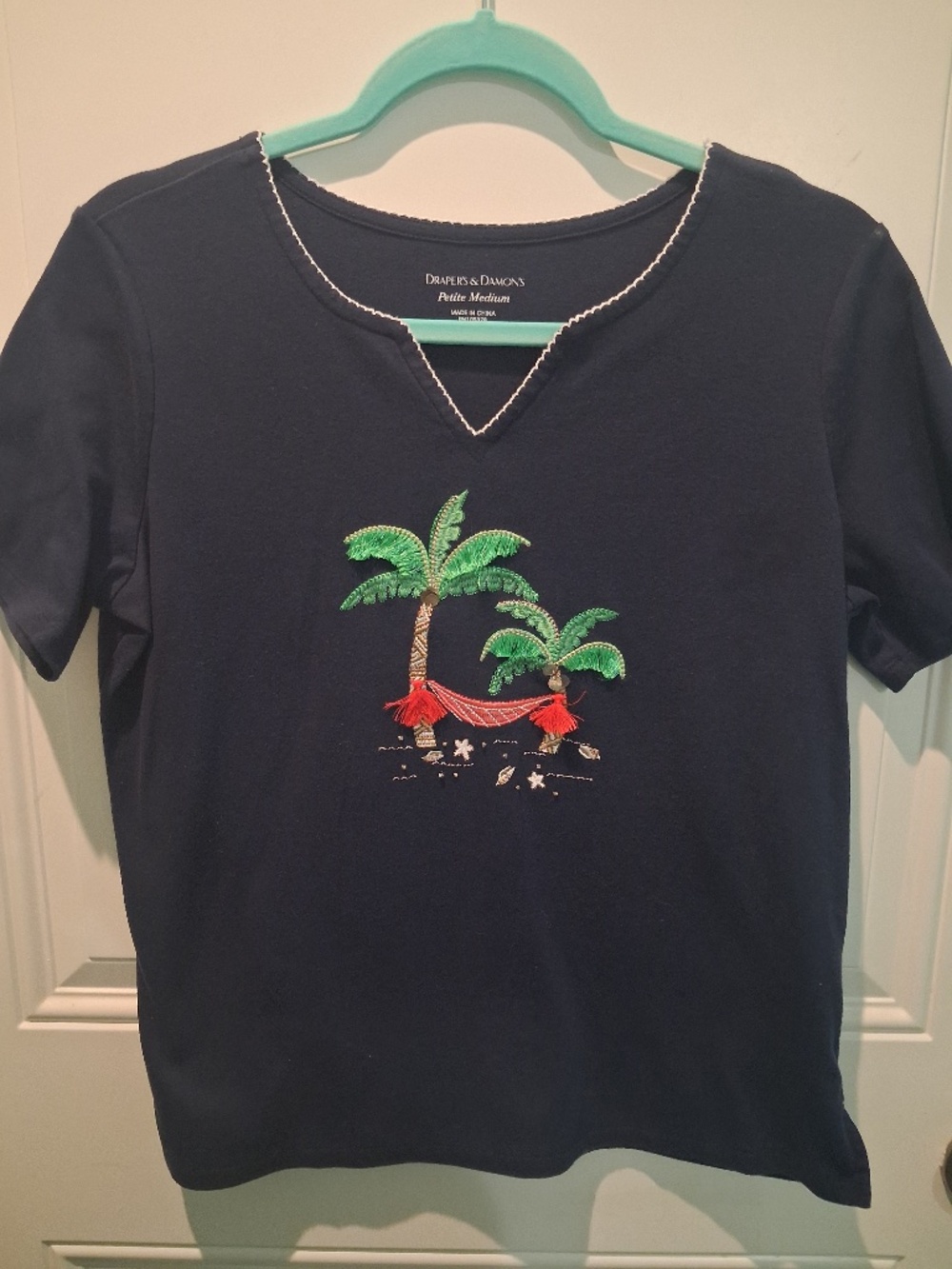 DRAPER'S & DAMON'S PM NAVY COTTON EMBELLISHED PALM TREES TOP!